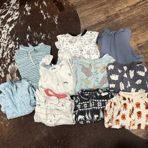 Old Navy Baby Pajama Bundle - Blue, White, Gray, Black, Cream